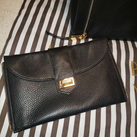 Henri Bendel Black Bag - Picture 5 of 7